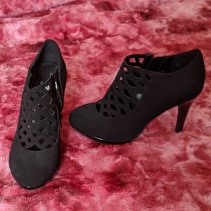 NWOT Velvet High Heel Booties